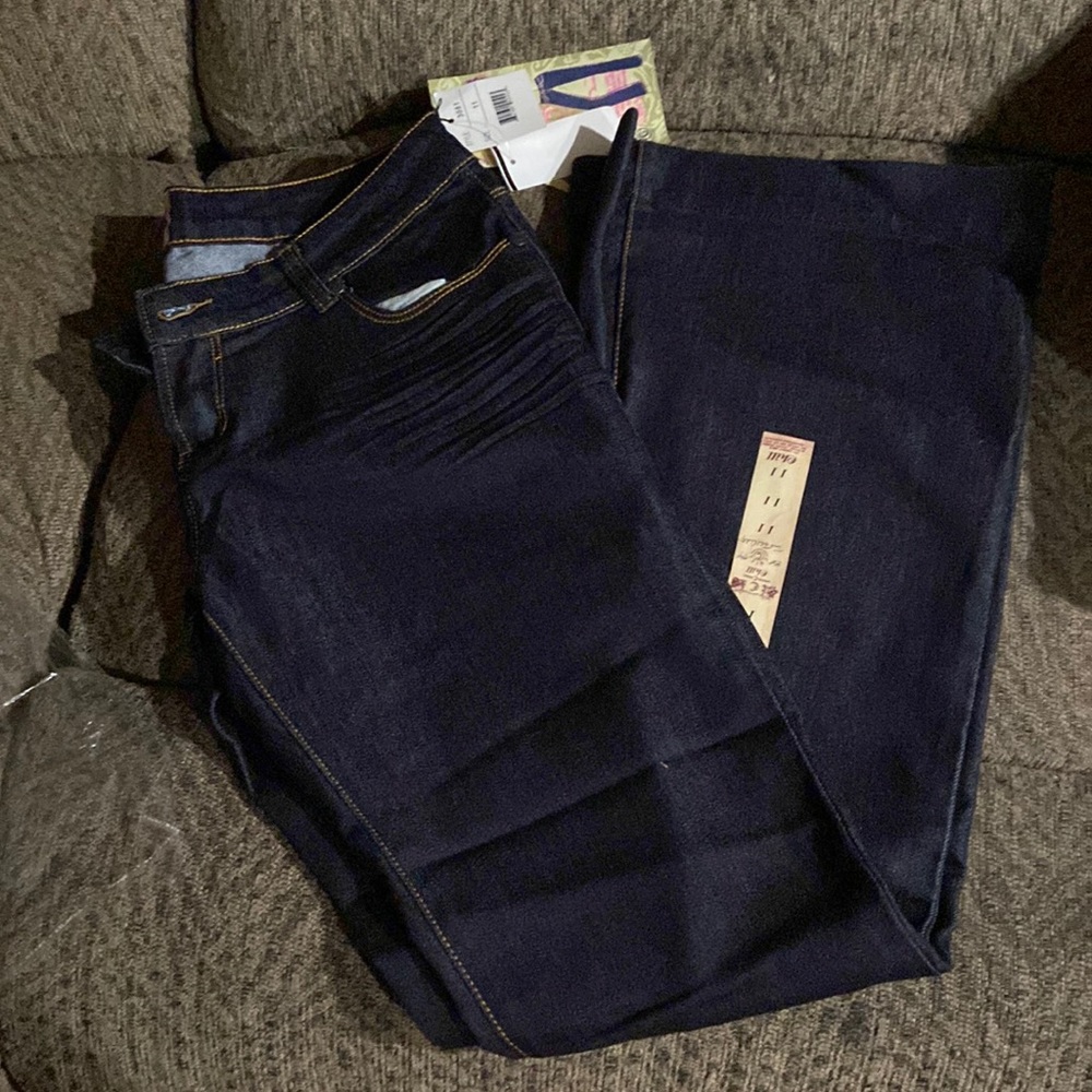 Genuine Chill Stretch Flared Jeans